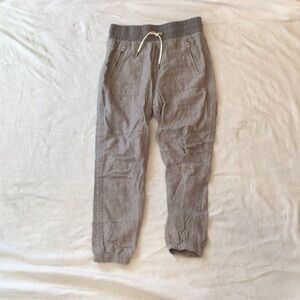 Athleta women’s Gray linen Jogger Pants with Zipper Pockets, size 2